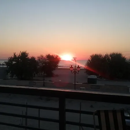 Pensión California Dreaming Năvodari